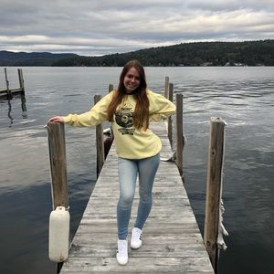 Meet your Posher, Victoria